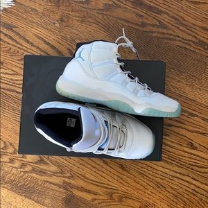 Boys Jordan Retro 11 Legend Blue basketball shoes